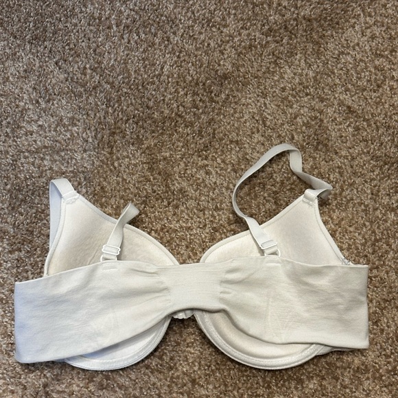 LIKES GET 10%+ OFF 🤍38B Clip on Bra - Picture 2 of 4